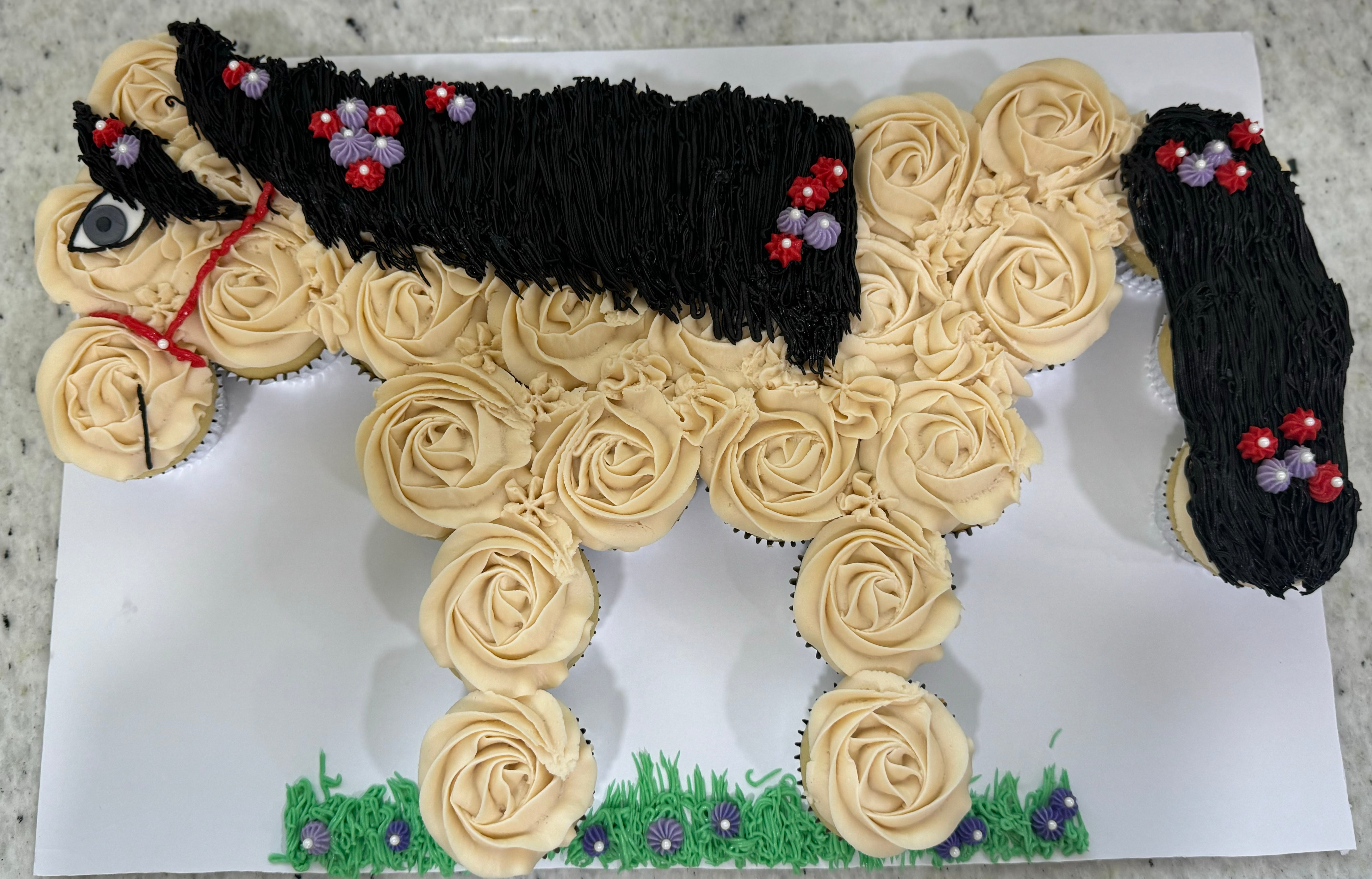 Horse Cupcake cake